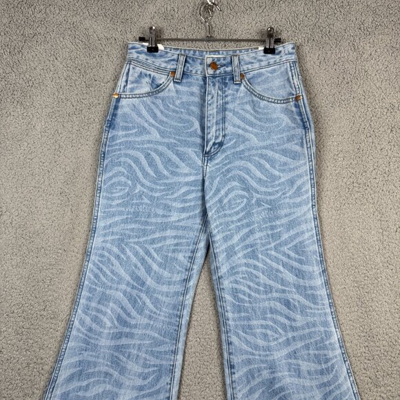 Wrangler Jeans Womens 26x34 Light Wash Wanderer 622 High Rise Flare Full Length - Picture 2 of 14